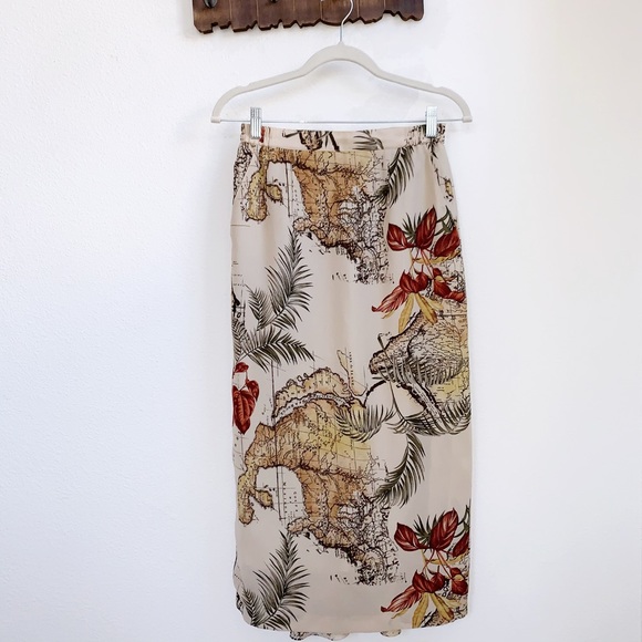 Vintage Dresses & Skirts - SOLD Vintage | Continent Globe Midi Straight Skirt